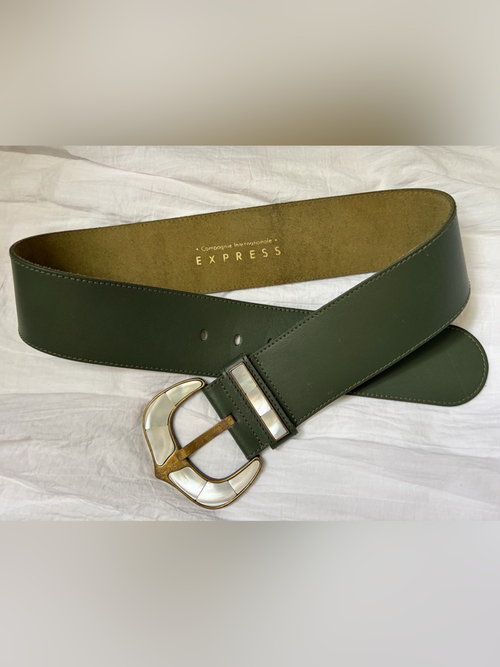 Express belt green leather strap brass buckle inlaid with mother of pearl size M